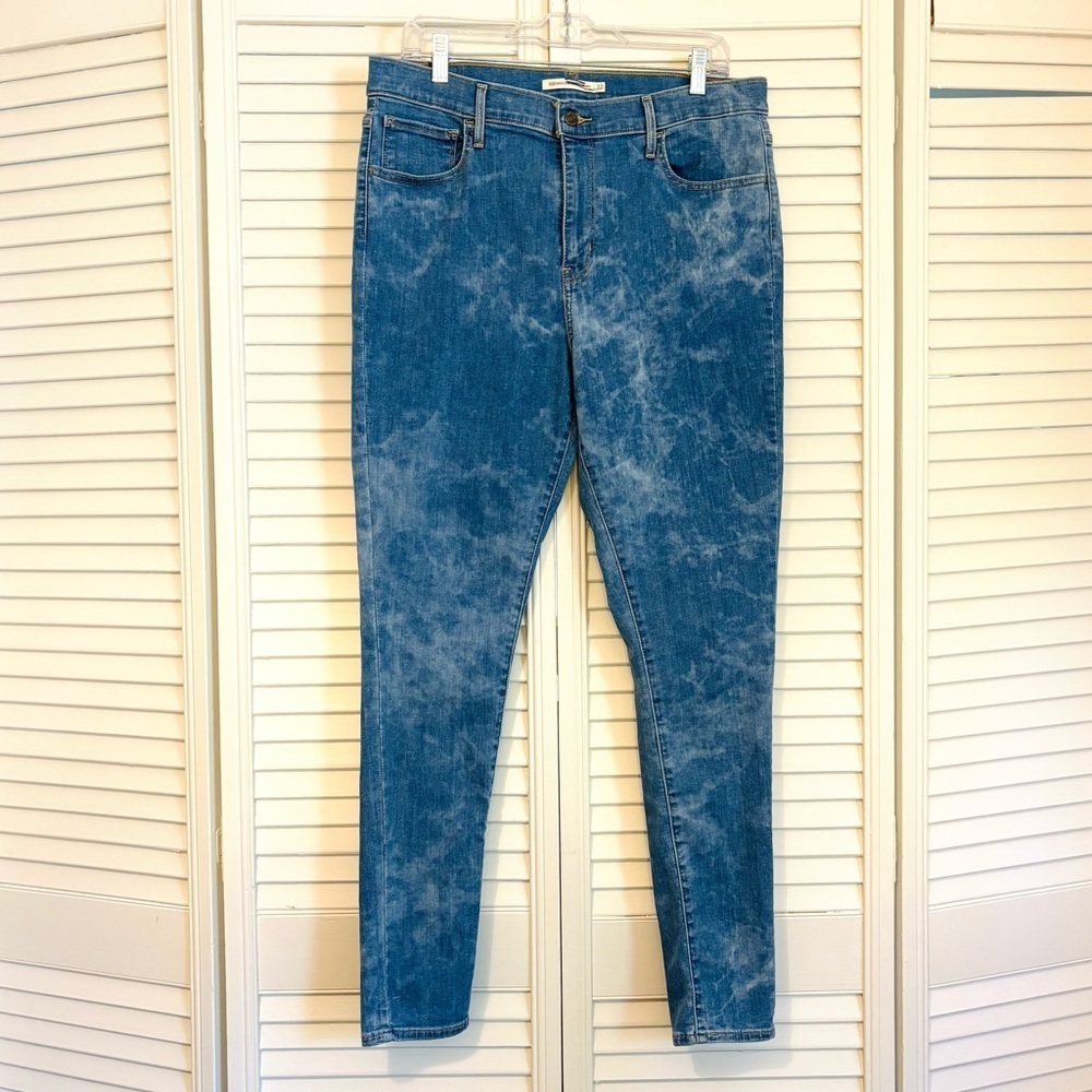 Levi’s Acid Wash 720 High Rise Super Skinny Jeans Size 32